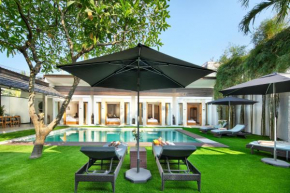 BIG & PRIVATE 9 BED, 9 BATH, Viola Villa, POOL, Best Location